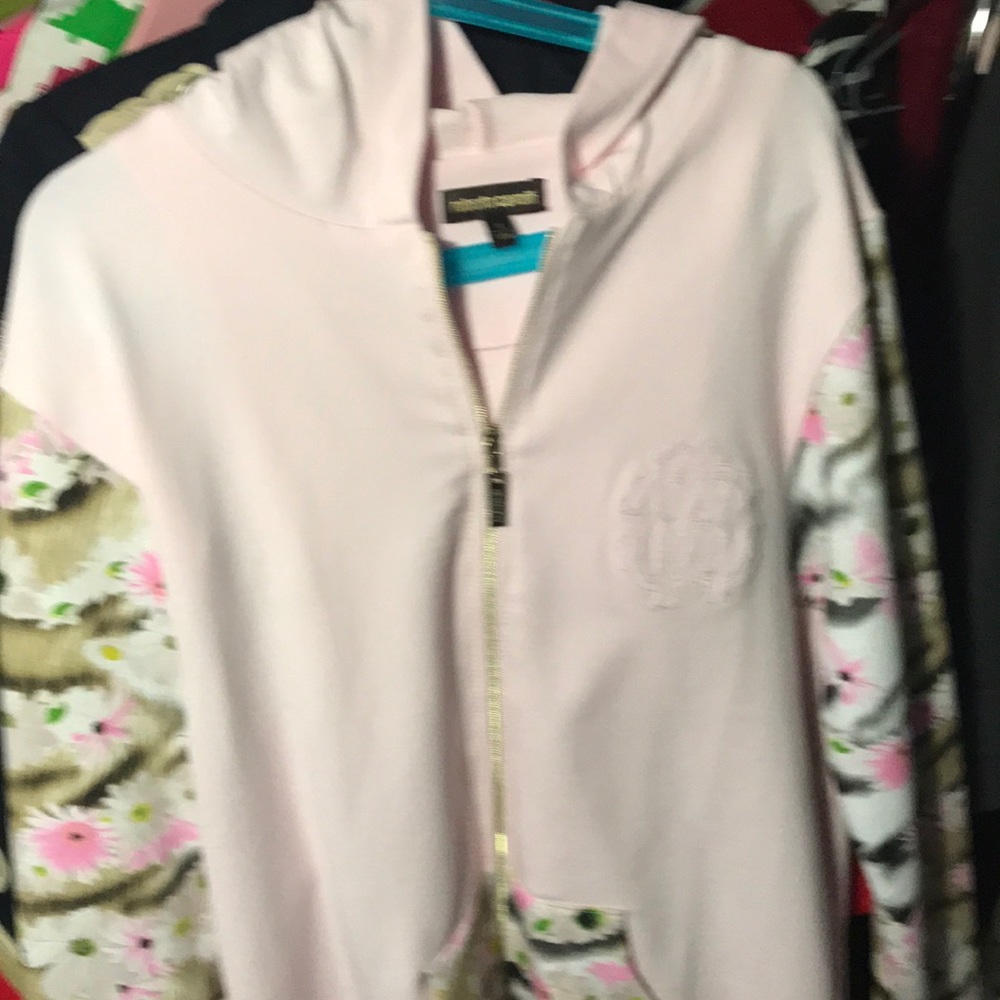 Sweater - Picture 2 of 4